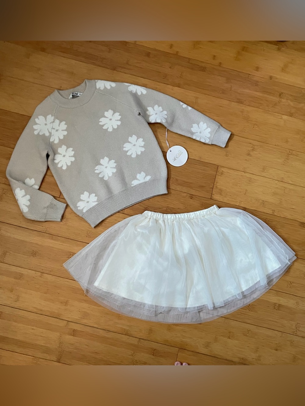 NWT Girl’s Size 8 Outfit - Sweater Top & Tulle Skirt Set